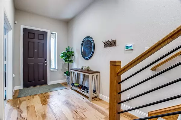 Dallas, TX 75215,1376 Arch Place