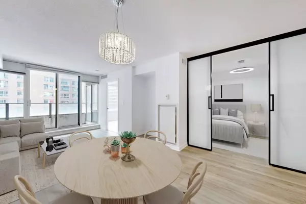 111 Elizabeth ST #818, Toronto C01, ON M5G 1P7