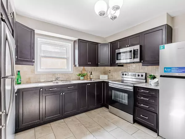 Toronto E08, ON M1J 3J5,64 Dale AVE