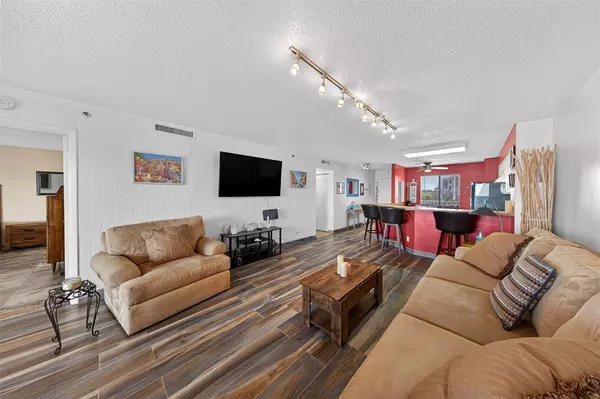 Pompano Beach, FL 33069,2217 Cypress Island Dr #702