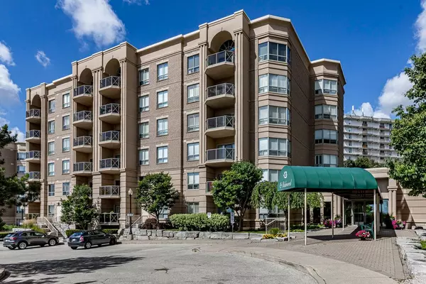 Burlington, ON L7P 5B8,2075 Amherst Heights DR #212