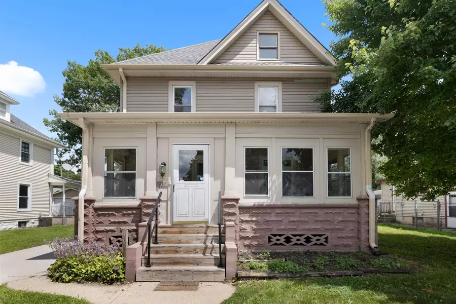 937 ELM Street, Beloit, WI 53511