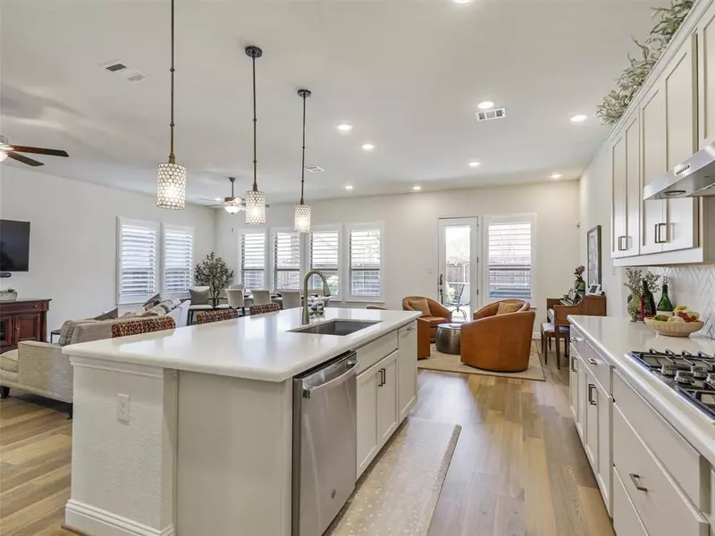 2624 Bellevue, The Colony, TX 75056