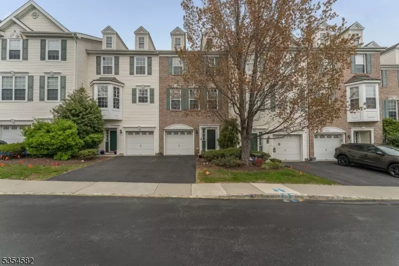 11 Hope St, Lopatcong Twp., NJ 08865