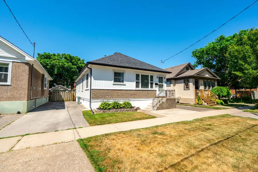 53 Junkin ST, St. Catharines, ON L2R 1N5