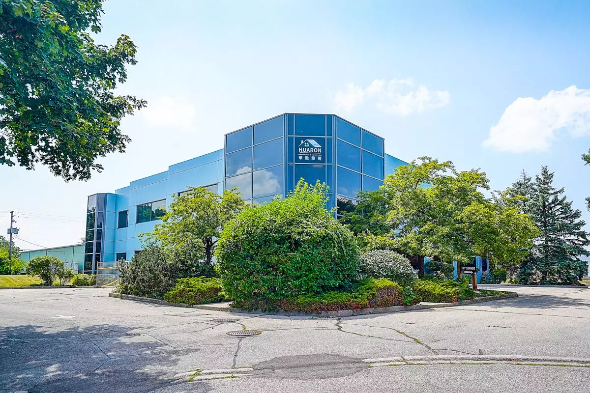Burlington, ON L7L 5K6,940 Sheldon CT