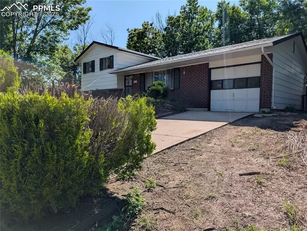 Colorado Springs, CO 80915,1202 Wooten RD