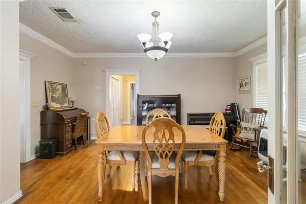Fort Worth, TX 76111,409 N Sylvania Avenue