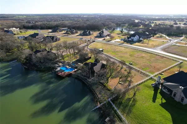 Gunter, TX 75058,541 Hidden Lakes Boulevard