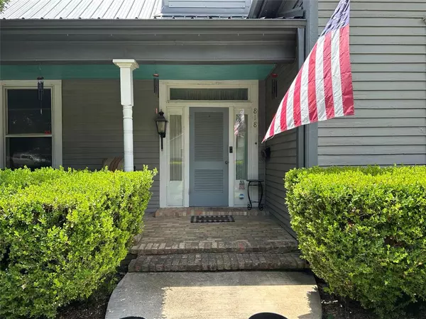 Hillsboro, TX 76645,818 E Elm Street