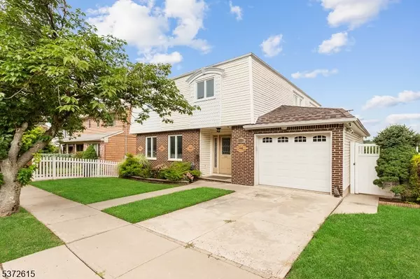 111 Park Pl, Kearny Town, NJ 07032