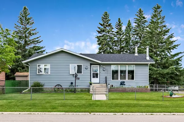 601 1 ST SE, Diamond Valley, AB T0L 0H0
