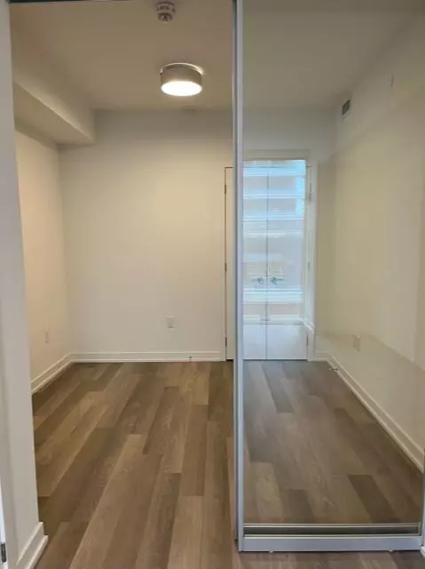 Toronto C01, ON M5V 1K1,357 King ST W #605