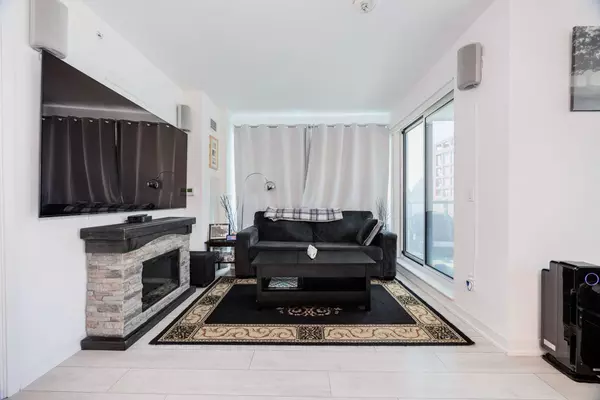 Toronto C06, ON M3H 0C8,31 Tippett RD #363