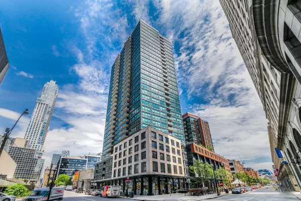 Toronto C08, ON M5E 1A1,1 Scott ST #1709