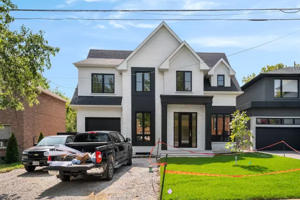 119 Invermay AVE, Toronto C06, ON M3H 1Z7