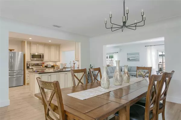 Lighthouse Point, FL 33064,1951 NE 29th St