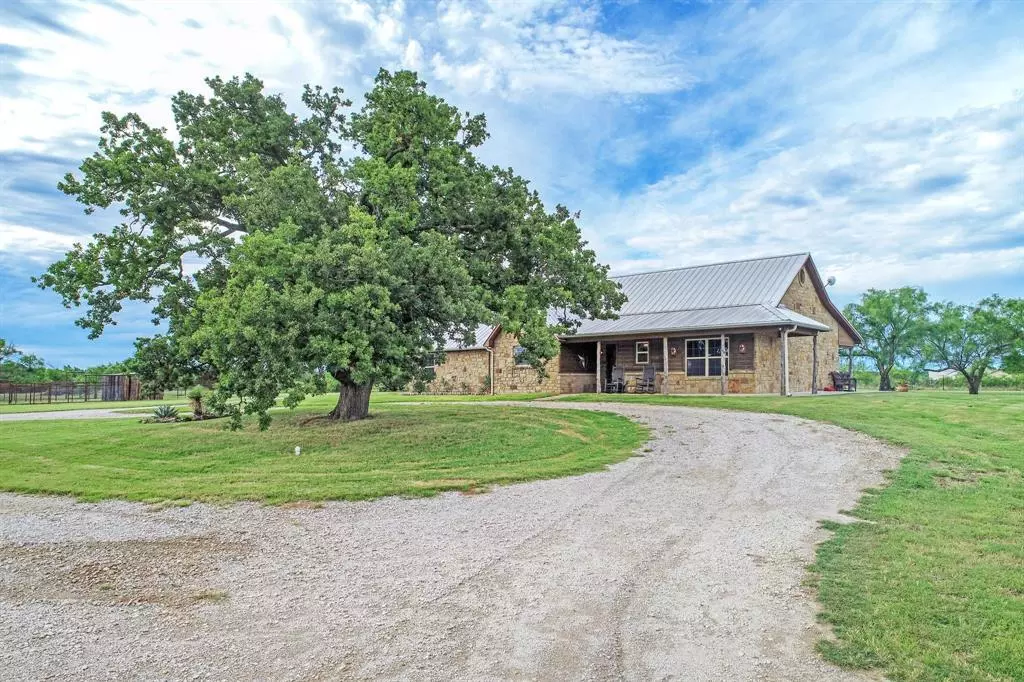 Mineral Wells, TX 76067,500A Saddleview Court