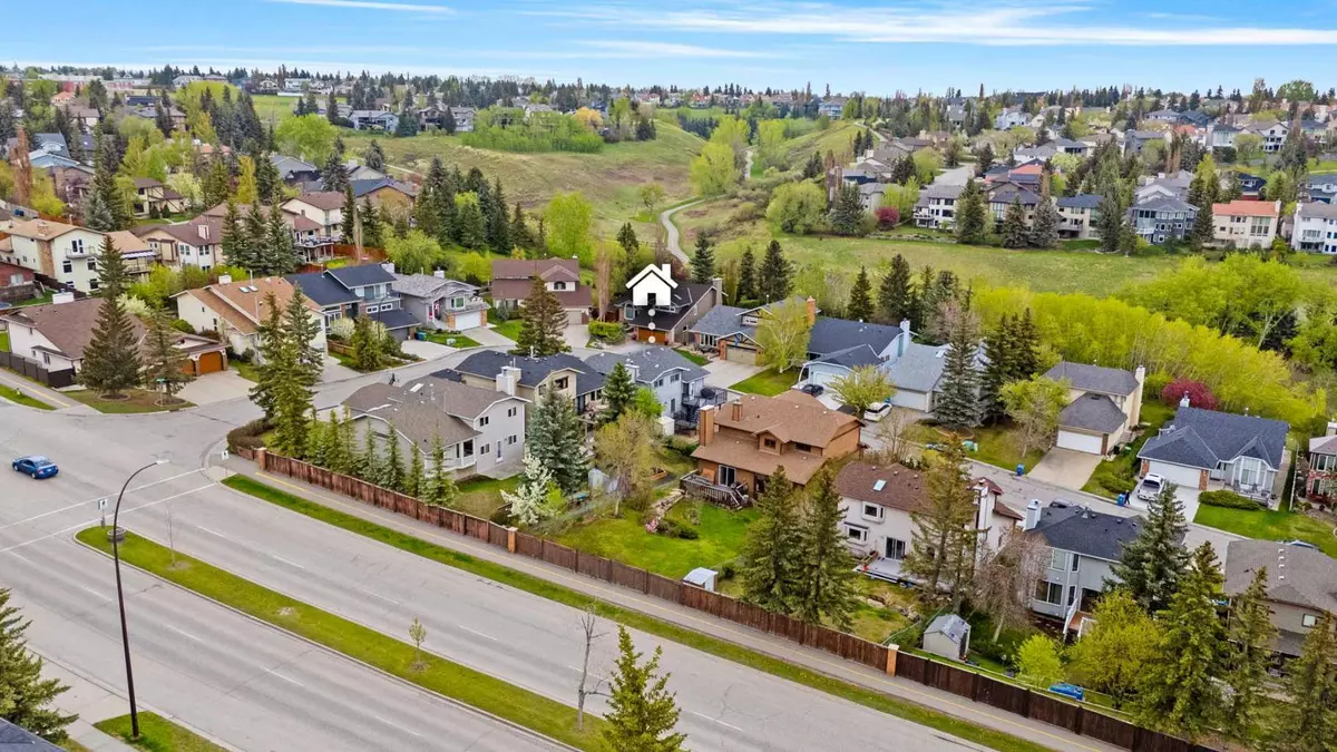 Calgary, AB T3A 4B4,111 Edgebyne CRES NW