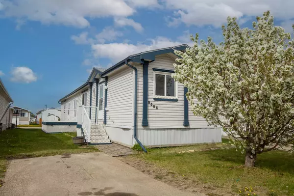 9006 86 AVE, Grande Prairie, AB T8X 0A8