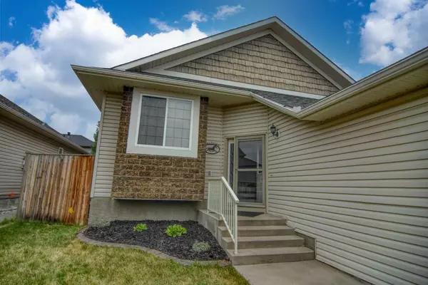 Strathmore, AB T1P1Y6,1151 Westmount DR