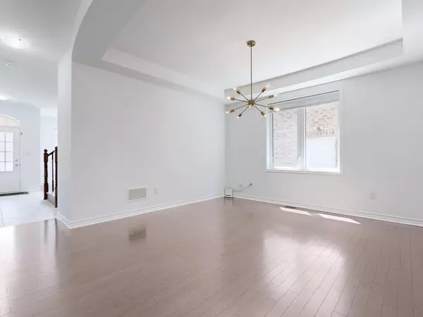 Whitby, ON L1P 0E9,59 Westfield DR
