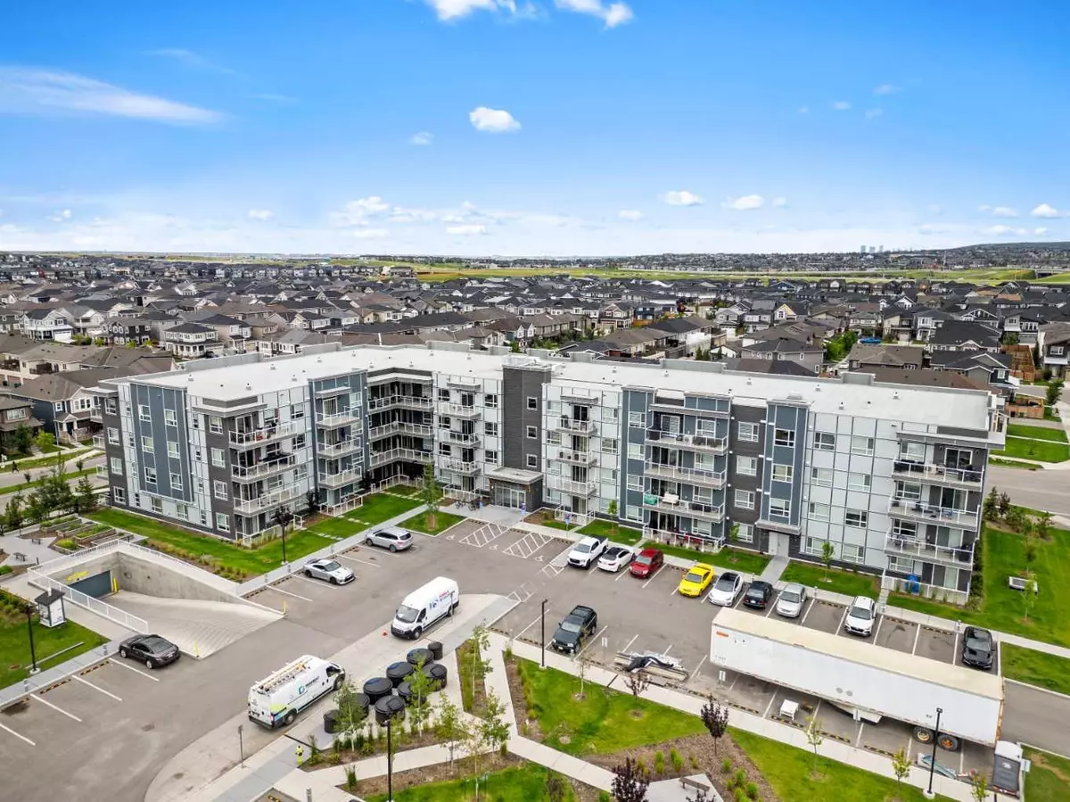 Calgary, AB T3P 1X7,40 Carrington PLZ Northwest #120