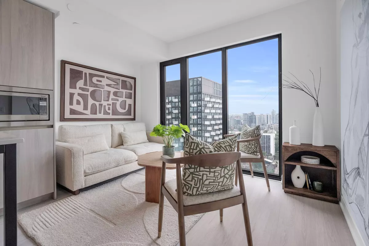 Toronto C08, ON M5B 0C6,47 Mutual ST #3106
