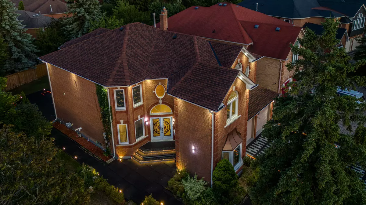 Richmond Hill, ON L4S 1G3,161 Devonsleigh BLVD W