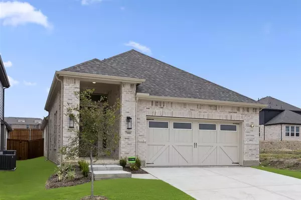 700 Valley Pines Drive, Anna, TX 75409