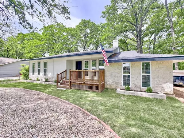 1345 Tawakoni Drive, West Tawakoni, TX 75474