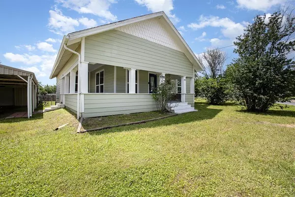 Bardwell, TX 75101,301 Sycamore Street
