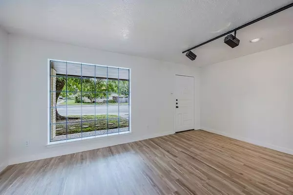 Fort Worth, TX 76133,6509 S Hulen Street