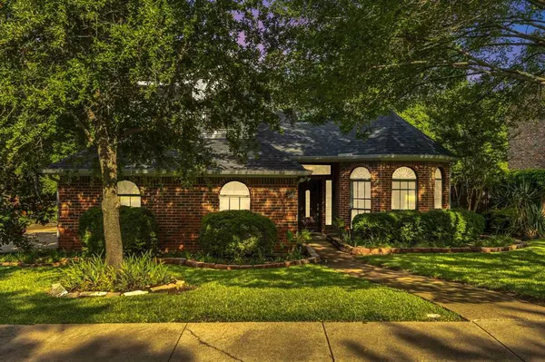 Coppell, TX 75019,134 Winding Hollow Lane