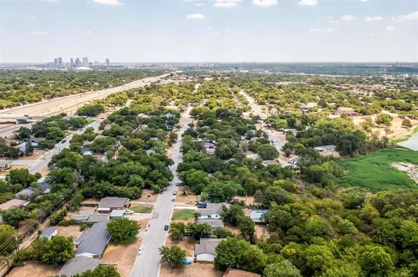 Fort Worth, TX 76107,5321 Lovell