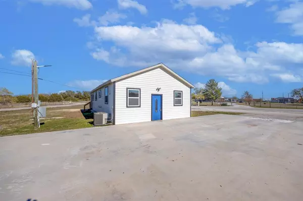 Weatherford, TX 76087,147 Western Lake Drive