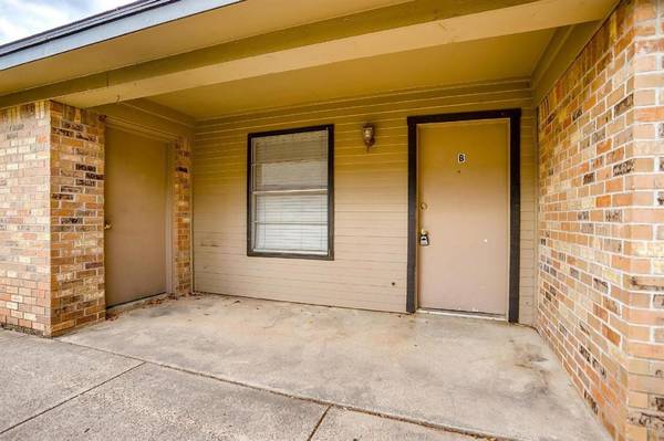 1217 Kimbrough Street #B, White Settlement, TX 76108