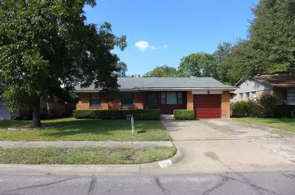 9107 Rustown Drive, Dallas, TX 75228