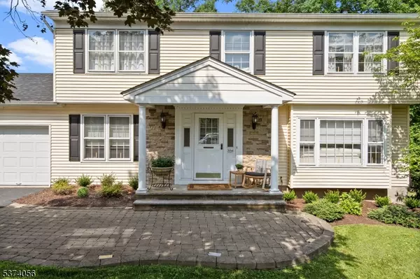 15 Phyllis Ct, Wayne Twp., NJ 07470