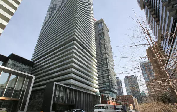 50 Charles ST E #1011, Toronto C08, ON M4Y 0C3