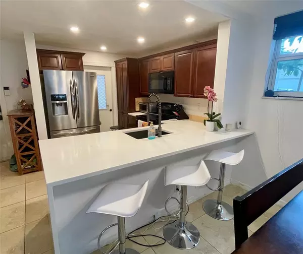 Oakland Park, FL 33308,4025 N Federal Hwy #117A