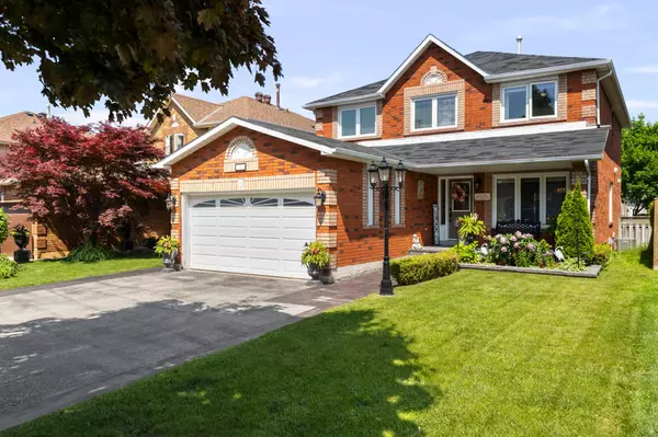 90 Bishop DR, Barrie, ON L4N 7P4