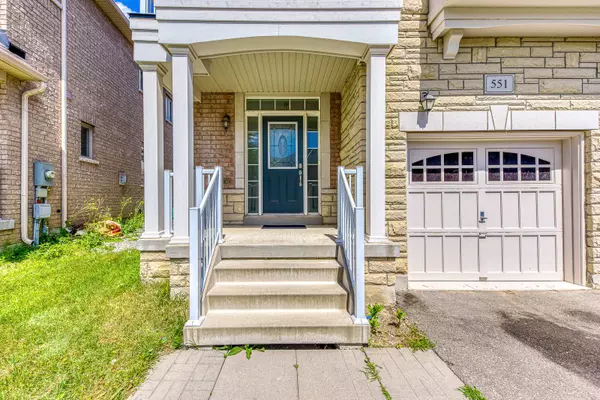 Oakville, ON L6M 1N5,551 Settlerss RD