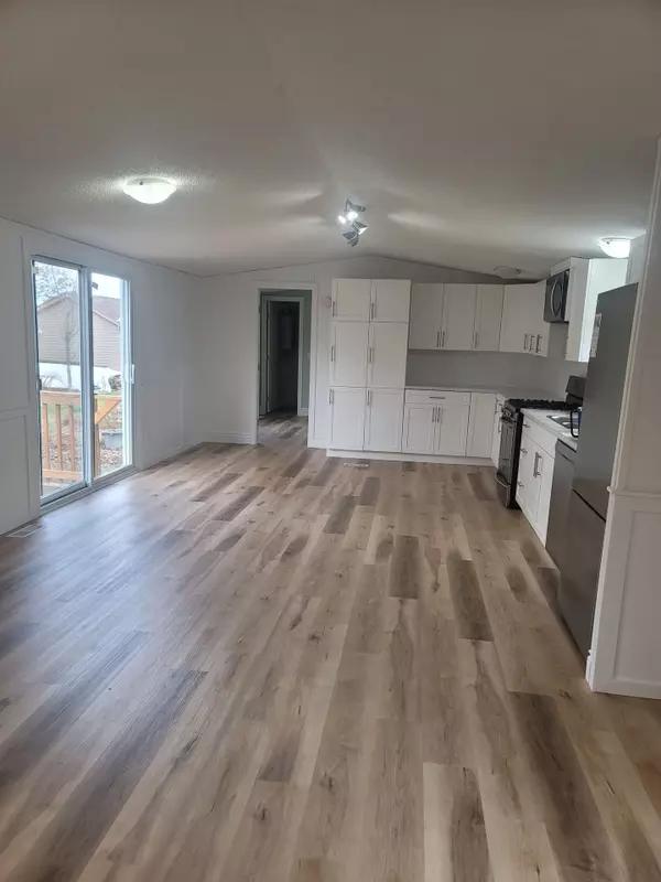 Huron East, ON N0K 1W0,75049 Hensall RD #18