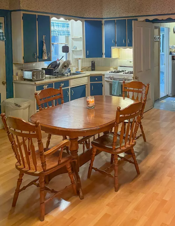 Huron East, ON N0G 1H0,600 Fishleigh ST