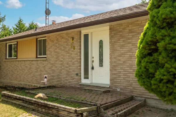 Kawartha Lakes, ON L0A 1K0,28 Pinewood CRES