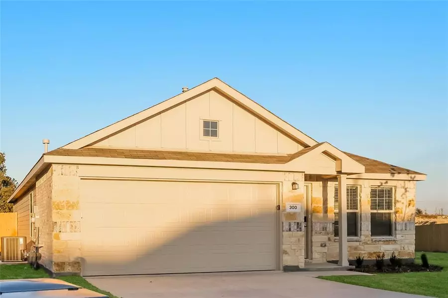 300 Ranchito Pass, Fort Worth, TX 76052