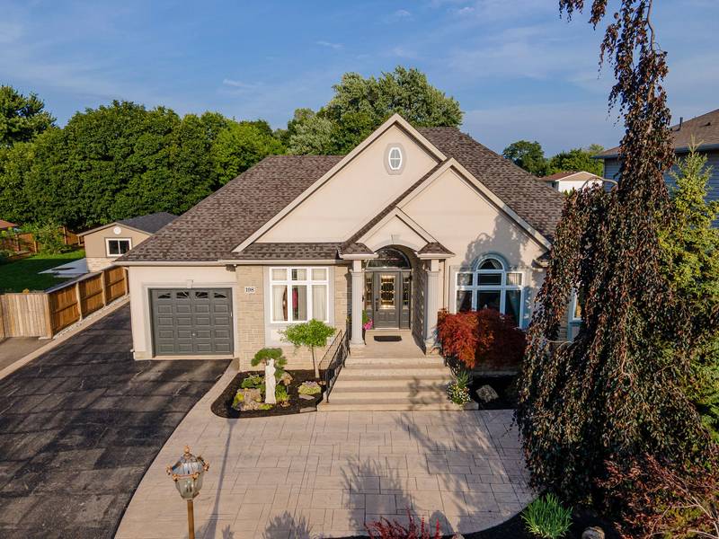 198 Gray RD, Hamilton, ON L8E 1T7
