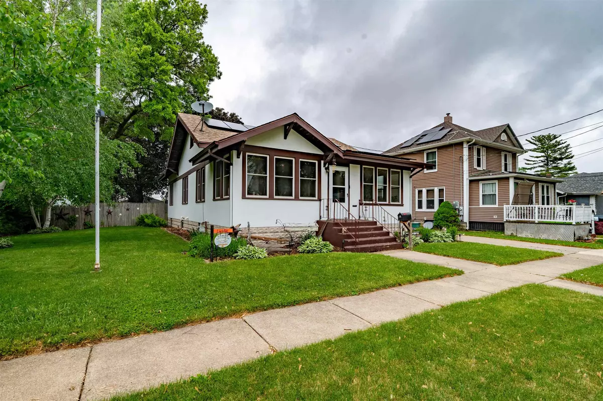 Mount Morris, IL 61054,318 E Center Street