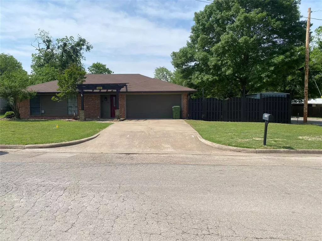 Glen Rose, TX 76043,600 E Elm Street